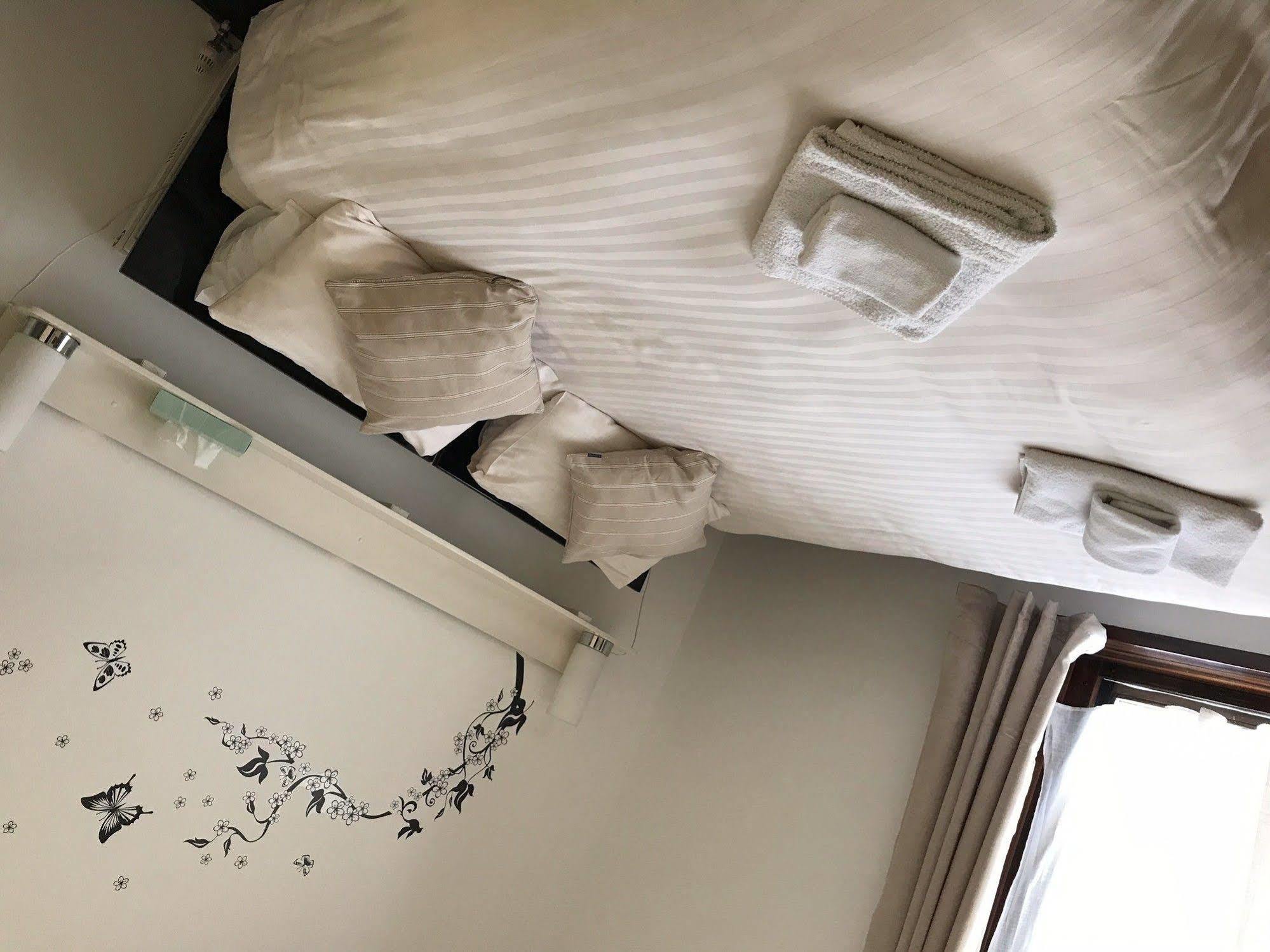 Breeze Guest House ブートル エクステリア 写真